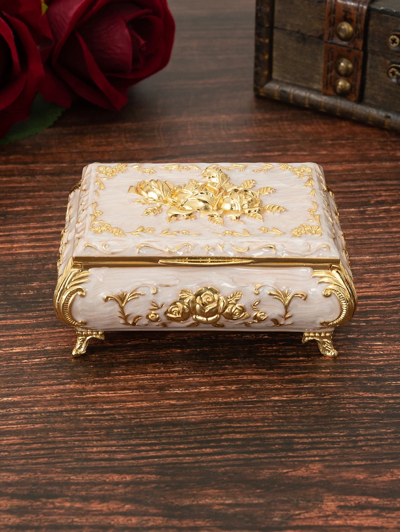 Jewelry box
