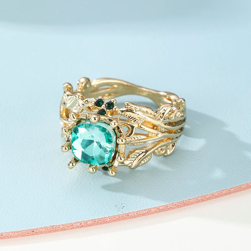 Ring Totem Ring Creative Vintage Alloy Inlaid Green Zircon Ring